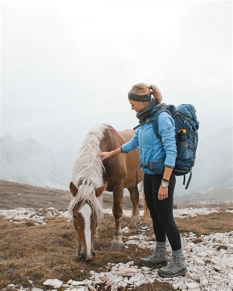 look para excursiones|Cómo vestirse para hacer senderismo o trekking según la época。